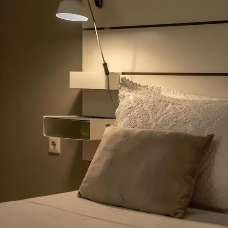 Modern 2 With A Yard Апартаменты Ханья