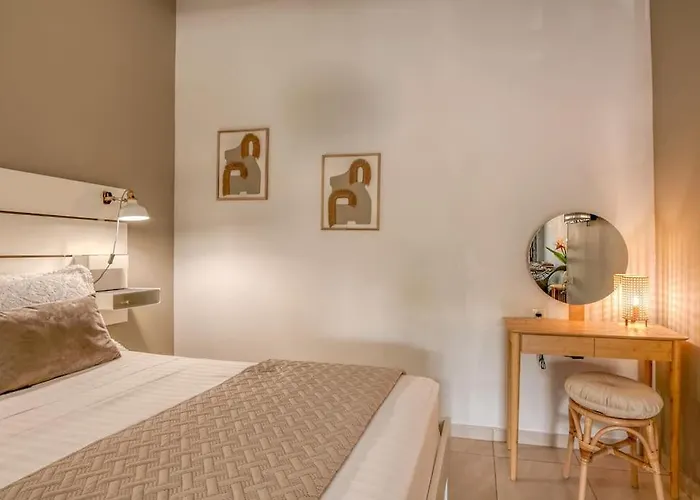 Modern 2 With A Yard Apartment Chania (Crete)