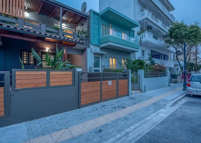 Modern 2 With A Yard * Χανιά