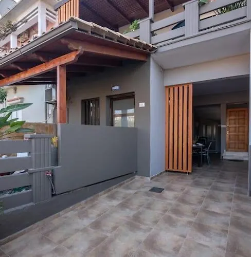 Modern 2 With A Yard