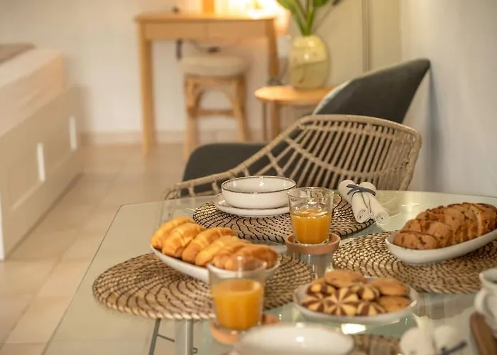 Modern 2 With A Yard Διαμέρισμα