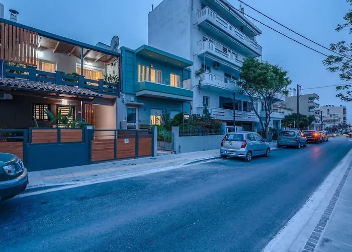 Modern 2 With A Yard *