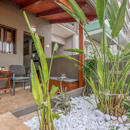 Modern 2 With A Yard *